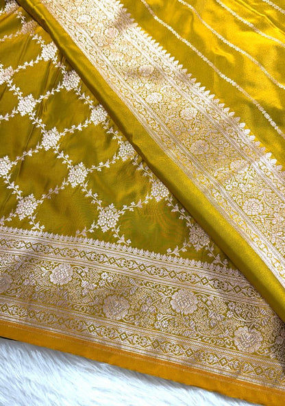 Mehendi Green Mashru Banarasi Saree