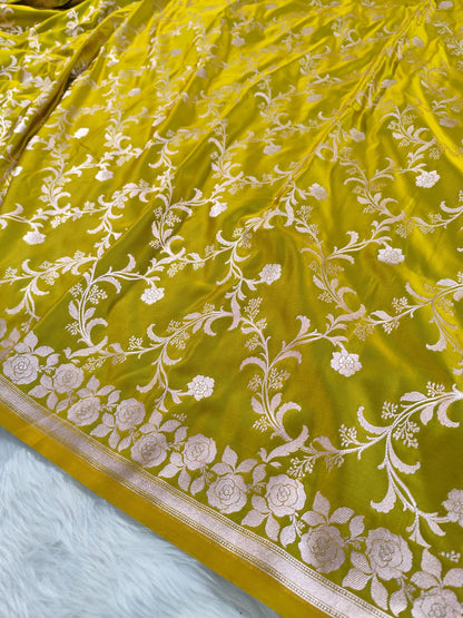 Mehendi Green Mashru Banarasi Saree